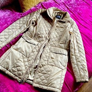 The North Face Light Weight Winter Coat 🧥